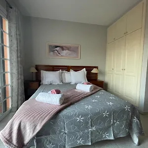 https://apartamento-gustamar-10.in-canary-islands.com